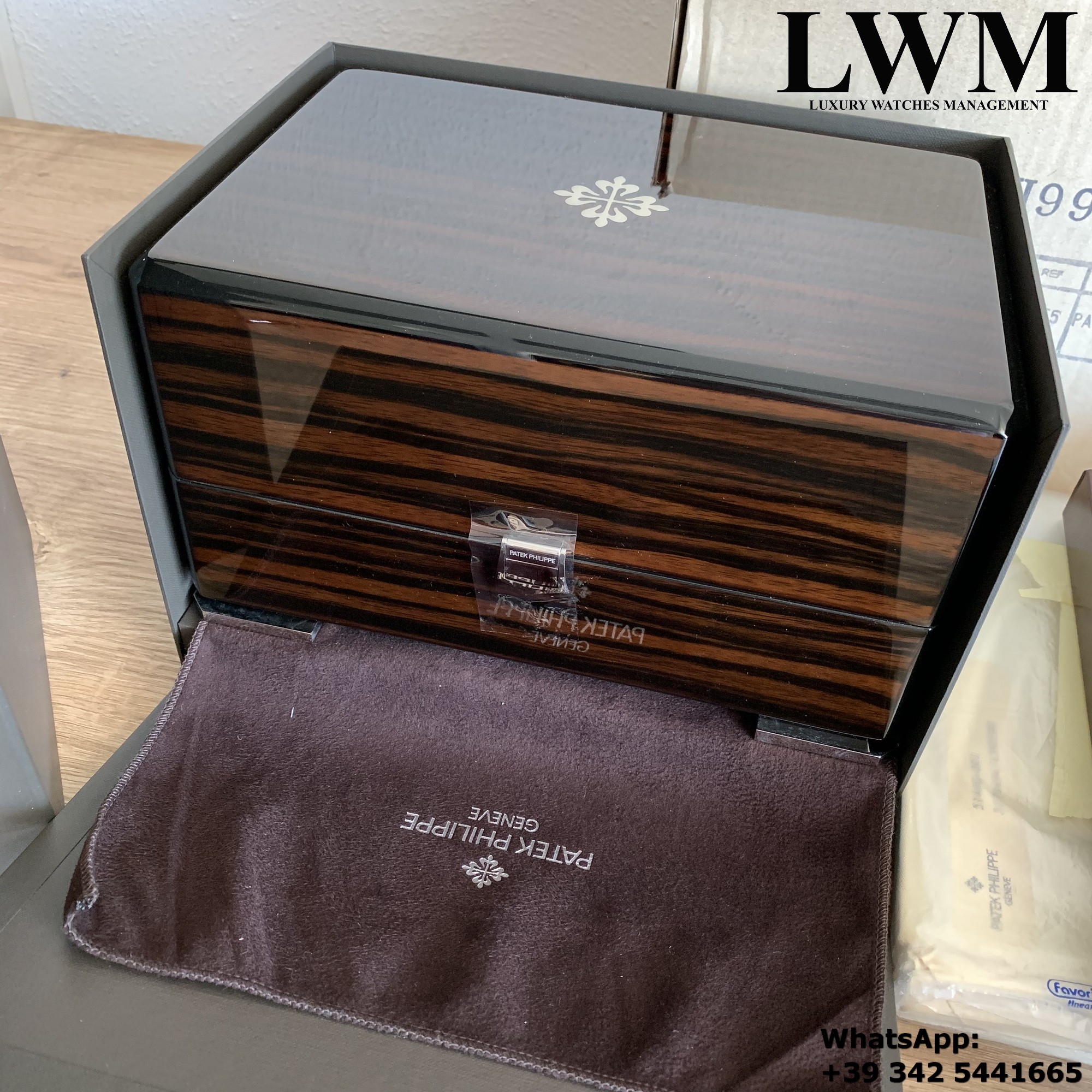 PATEK PHILIPPE 5140G NOS 20072