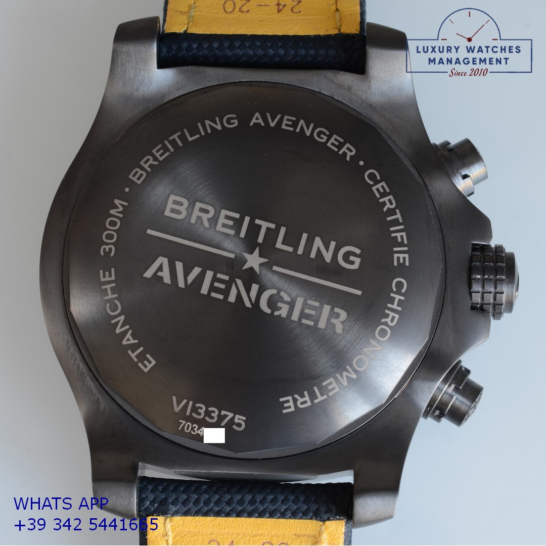BREITLING SUPER AVENGER CHRONO V13375 (11)