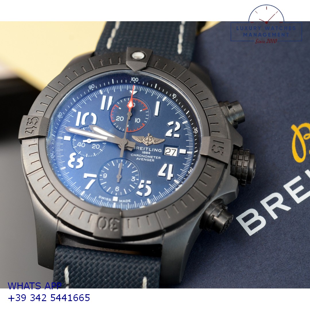 BREITLING SUPER AVENGER CHRONO V13375 (5)