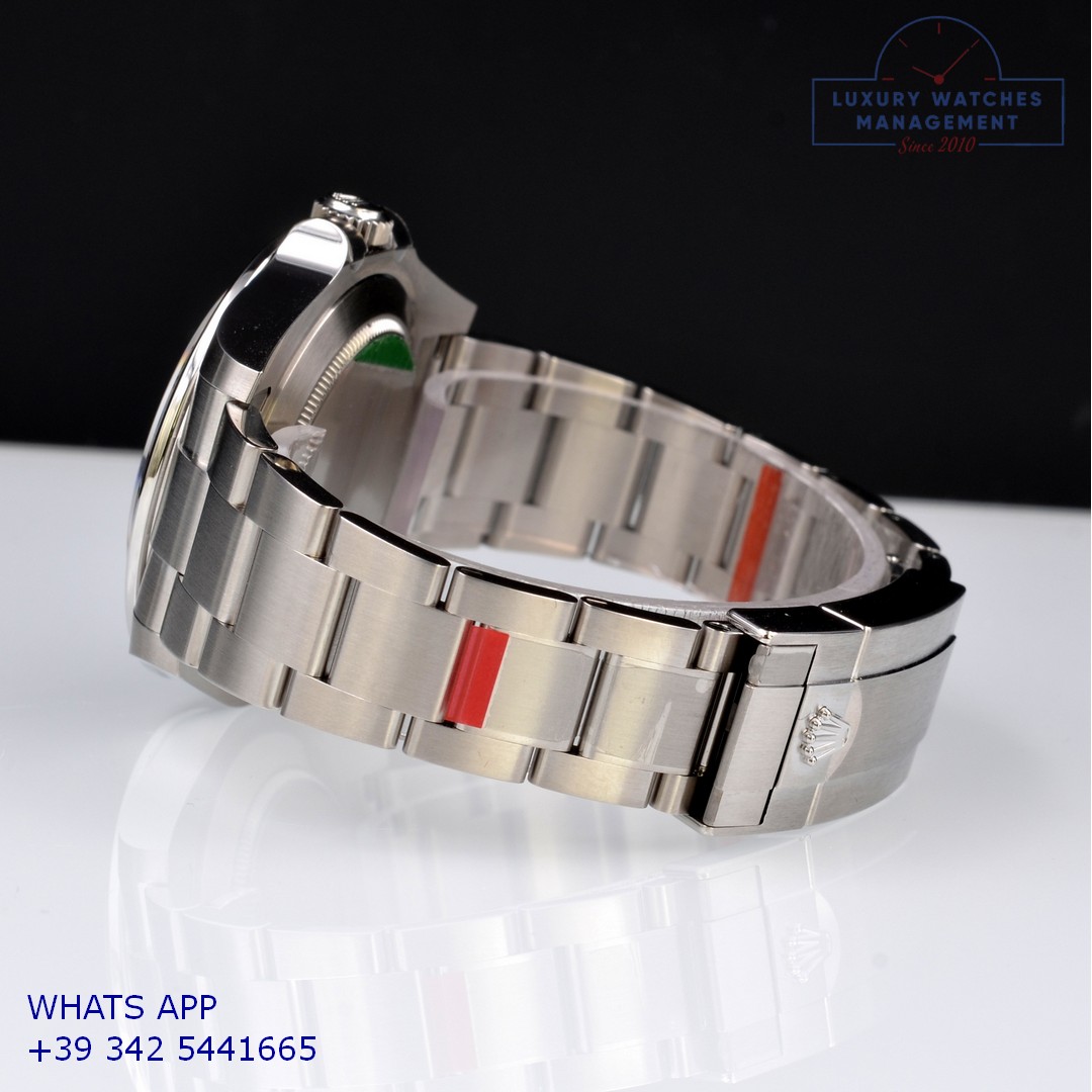 ROLEX EXPLORER II 216570 BLACK 2021 (2)