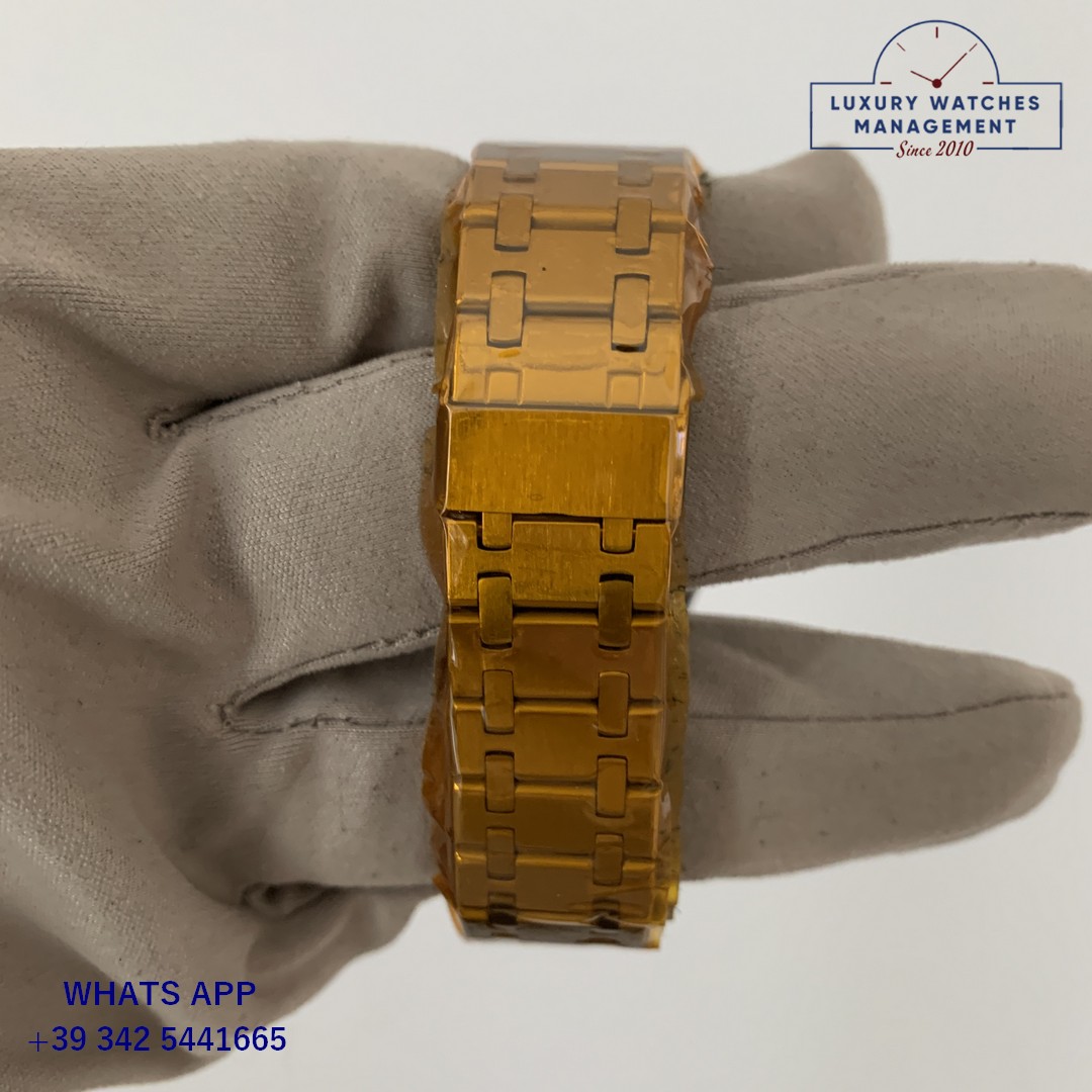 AUDEMARS PIGUET ROYAL OAK 14100ST (2)