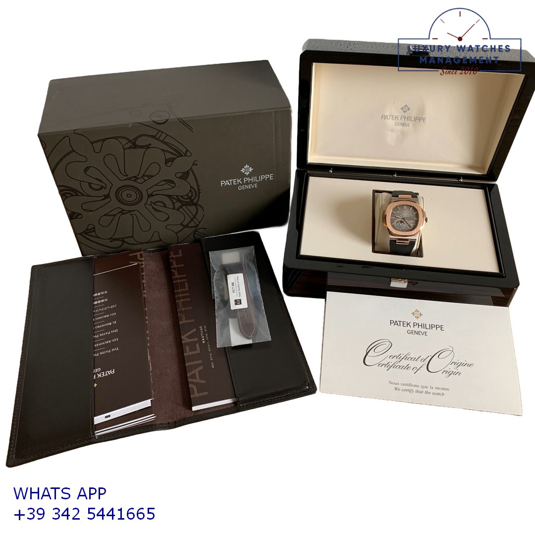 PATEK PHILIPPE NAUTILUS 5712GR-001 (2)