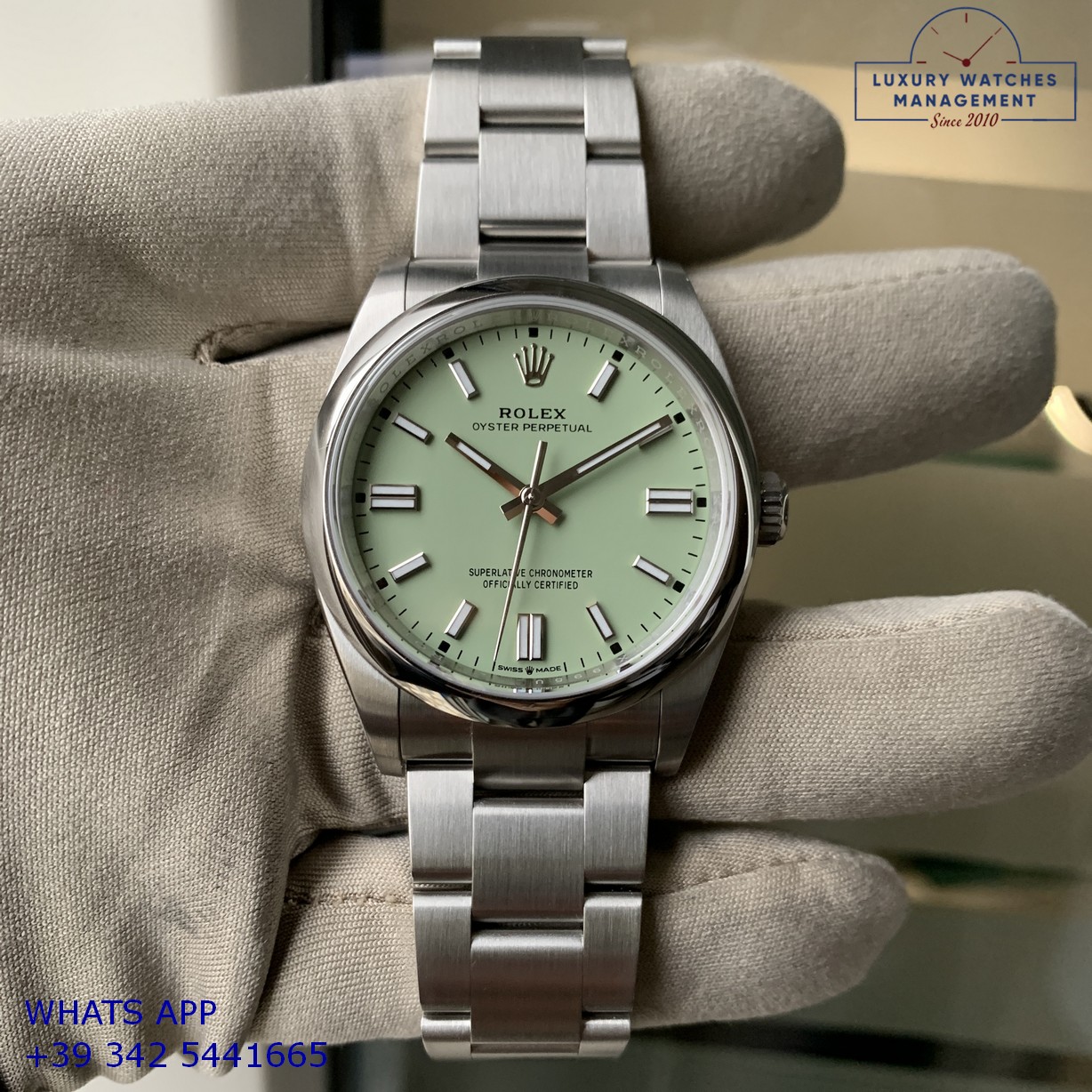 ROLEX OYSTER PERPETUAL 126000 (17)