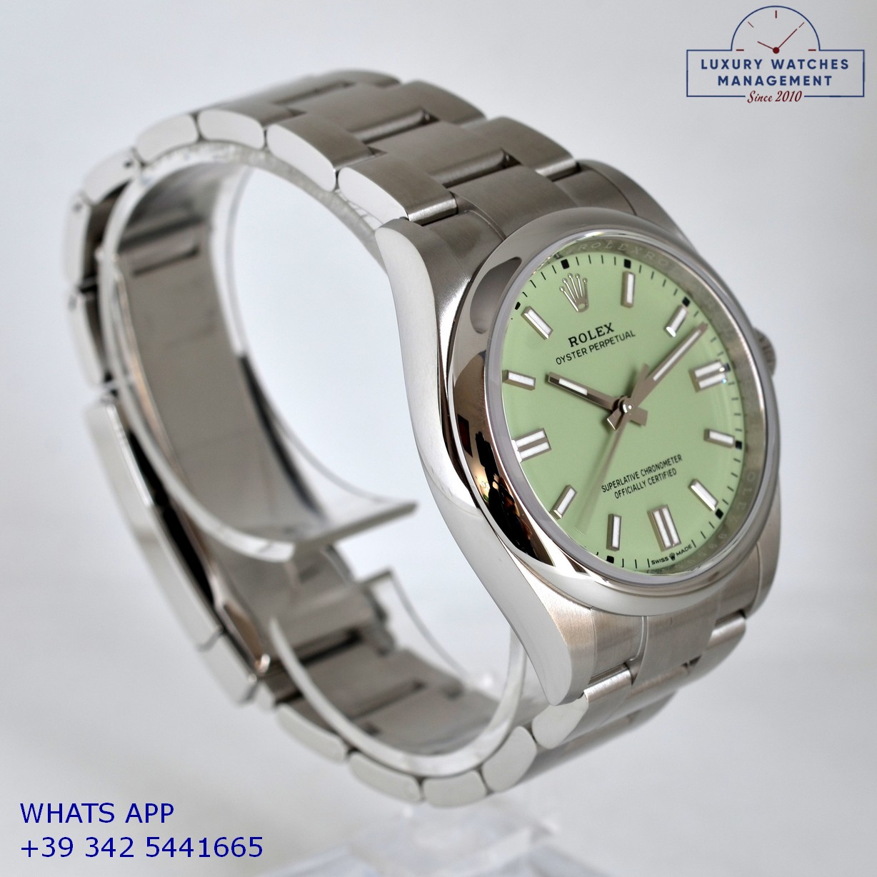 ROLEX OYSTER PERPETUAL 126000 (6)