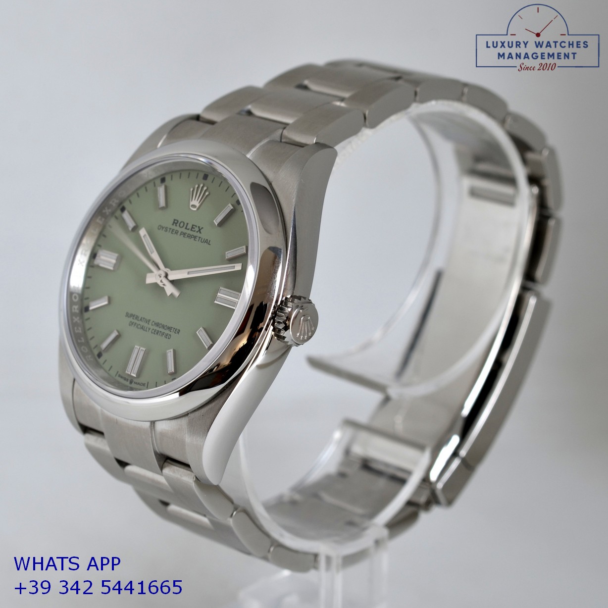 ROLEX OYSTER PERPETUAL 126000 (7)