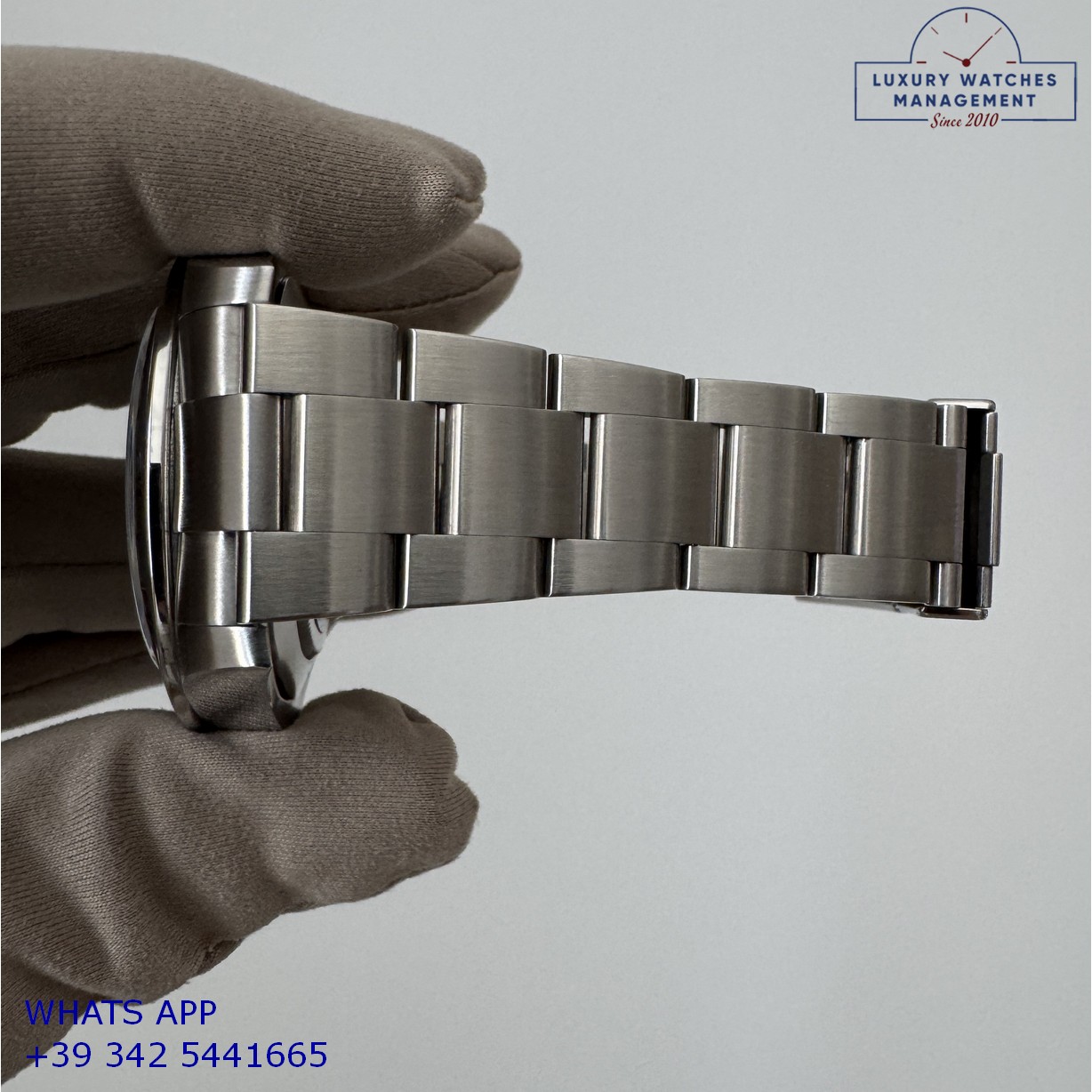 ROLEX EXPLORER II 216570 WHITE (16)