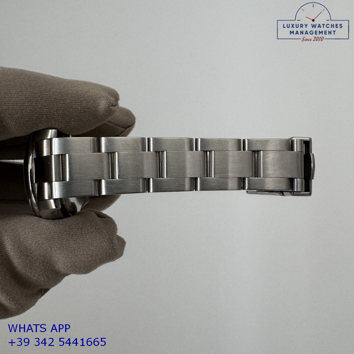 ROLEX OYSTER PERPETUAL 176200 BLUE (15)